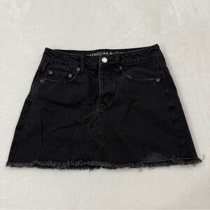 American Eagle Outfitters Black Frayed Denim Mini Skirt Women’s 2